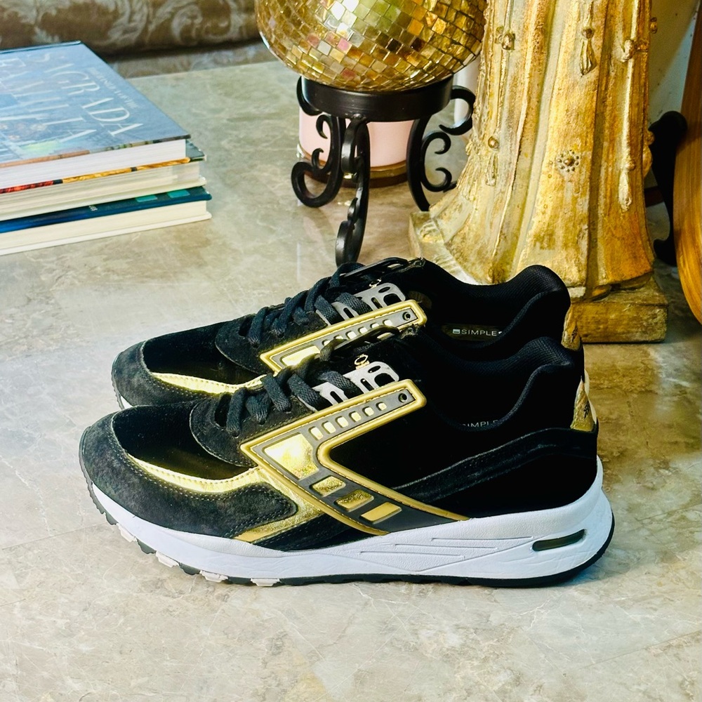 🐝 Brooks Women's Heritage Regent Black Gold Chrome Running Shoes Sz 9
